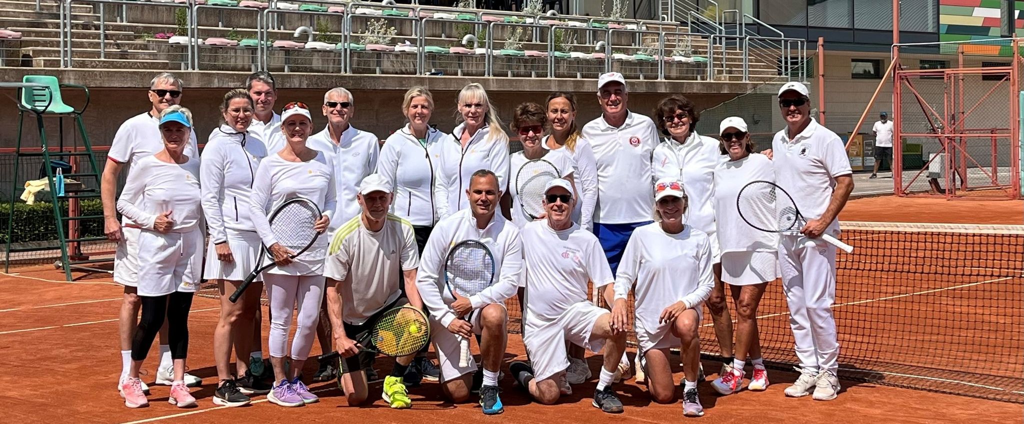 A NEK pályáin ünnepeltek