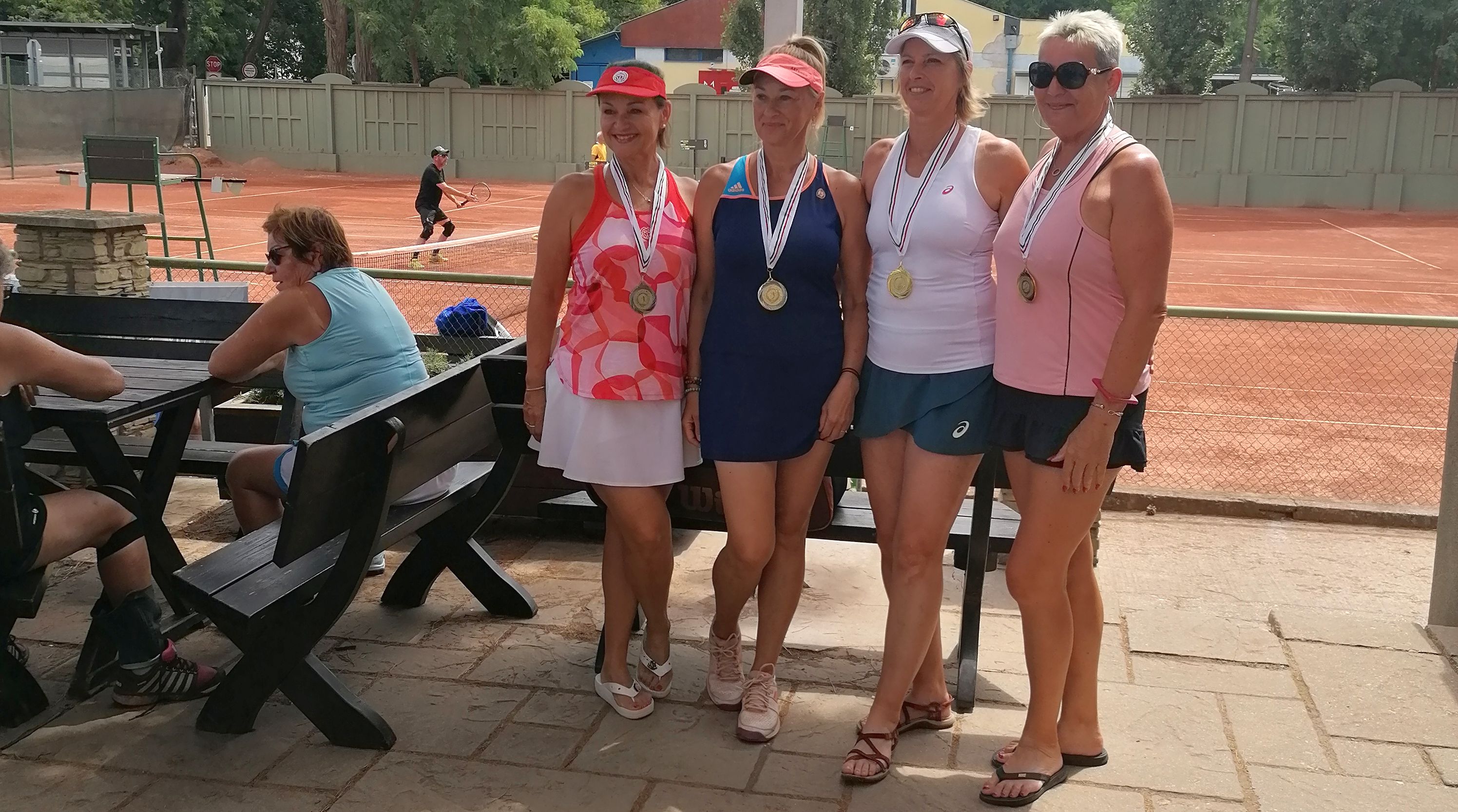 Vinczéné Dócs Katalin, Bodnár Györgyi és a győztes Bágyi Kinga, Balta Rózsa duó