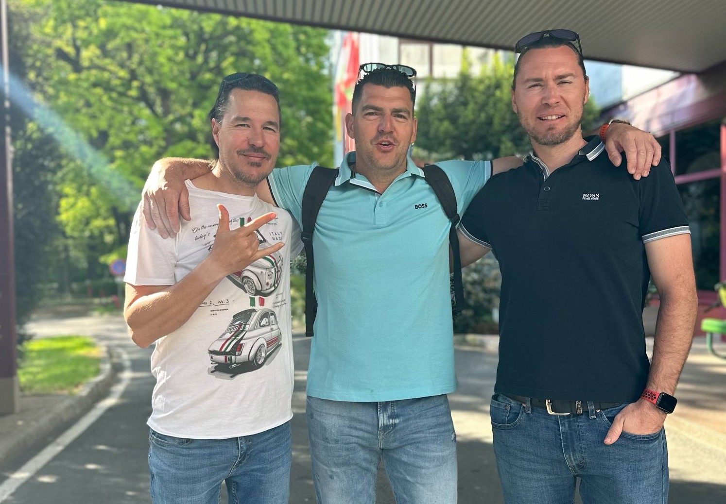 Varga Hunort, Enyedi Jánost és Krafcsik Tamást több évtizedes közös munka köti össze