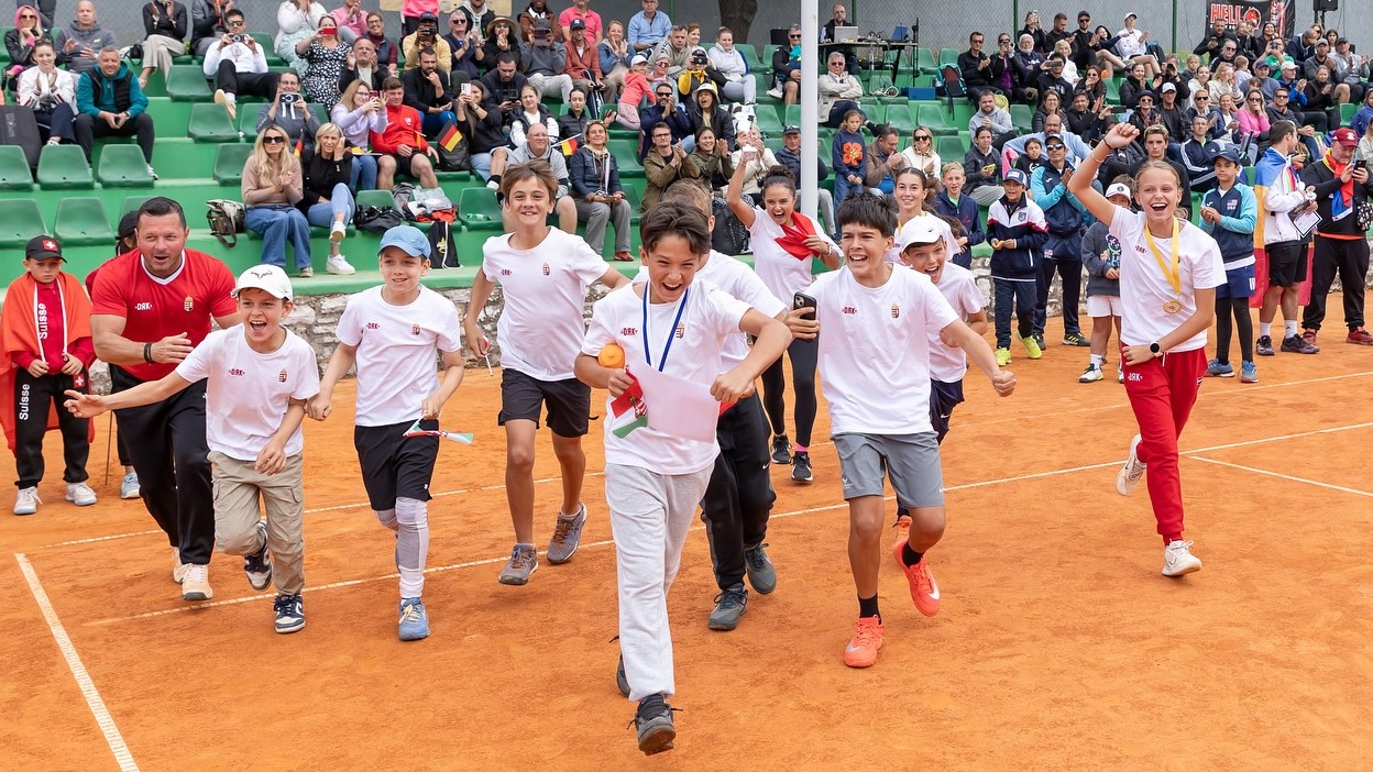 A csapatsiker pillanata