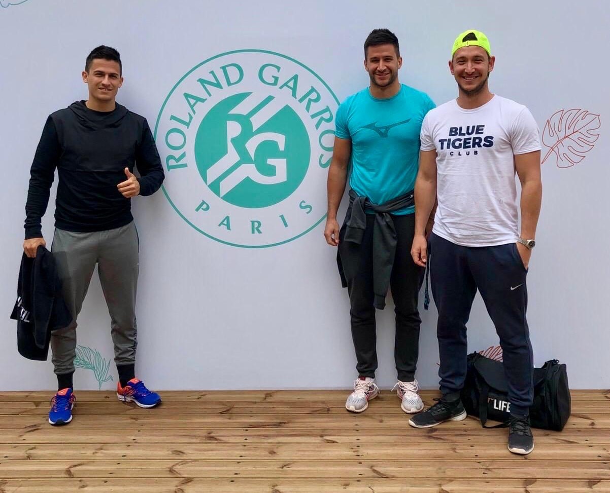 Amikor még Balázs Attilát (balról) Szendrei Dániel és Borsos Olivér kísérte el Párizsba...