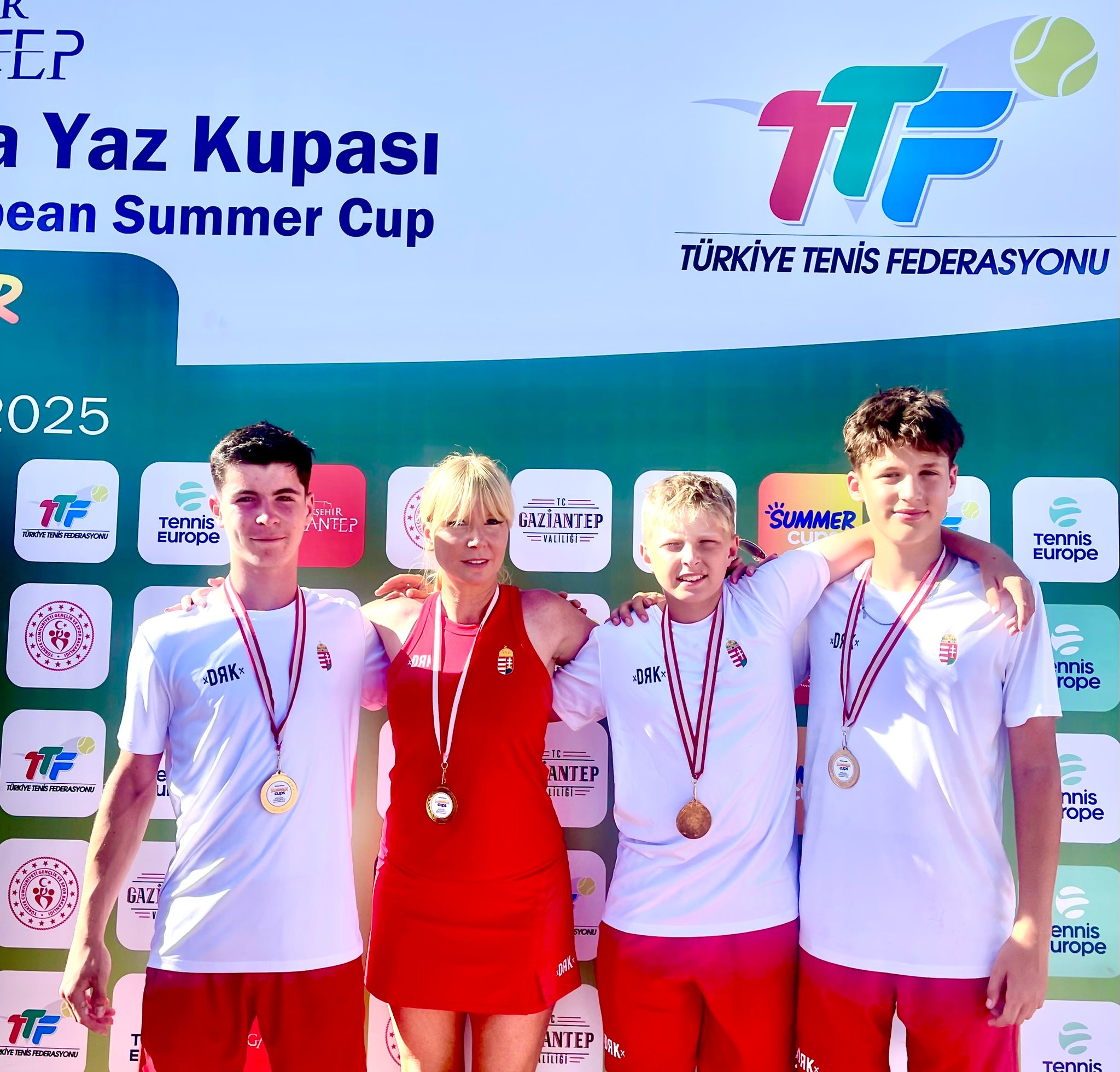 Fazekas Vencel, Selmeci Petra, Balázs Dávid és Jóny Márk Törökországban lett bronzérmes