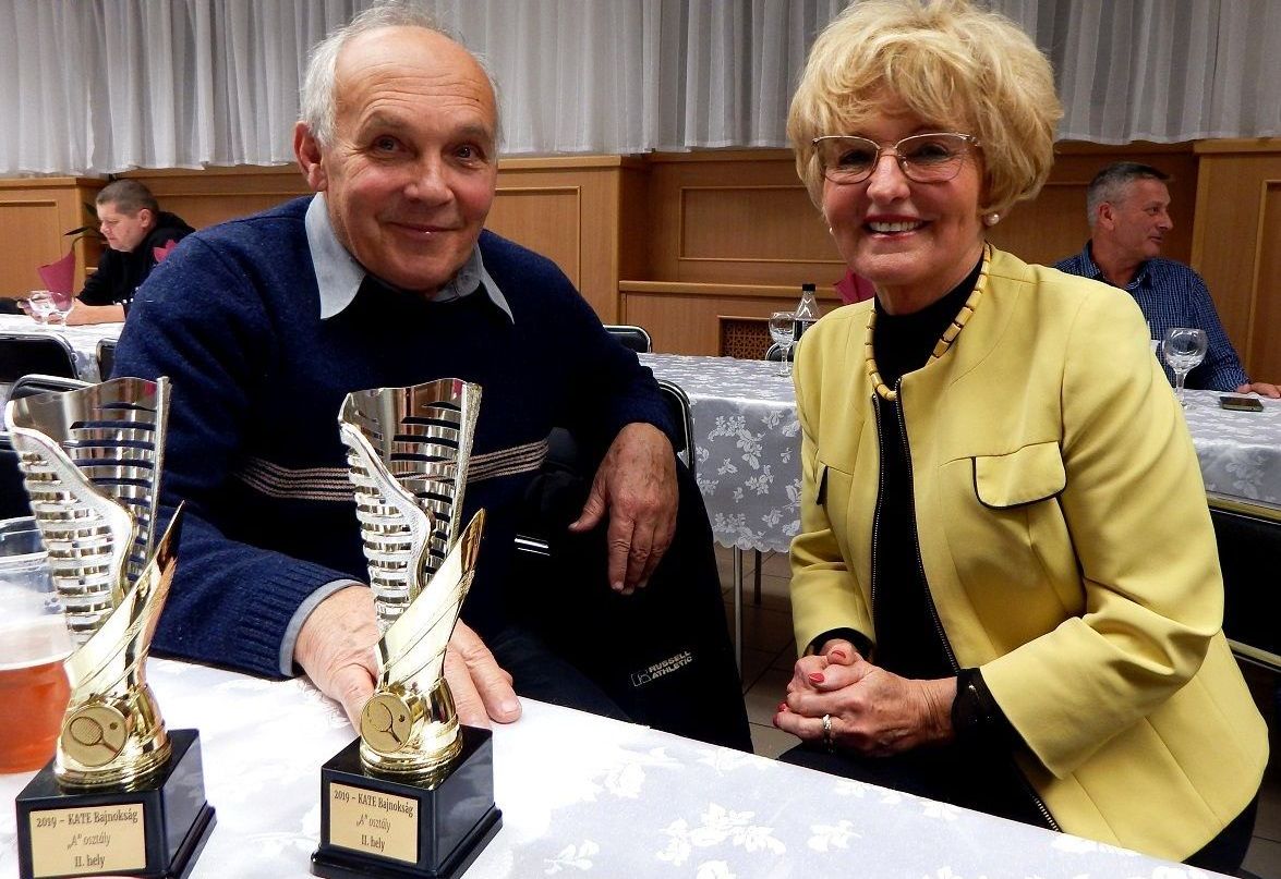 voros istvan az extra ligaba feljuo potyi csapat tagja dr. szelei piroska egykori ob i es teniszezo orvos tenisz vilagbajnok szabo evaval orszagos ifjusagi paros gyoztes 1 copy